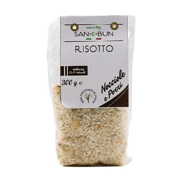 Risotto z porem i orzechami laskowymi w foliowym opakowaniu