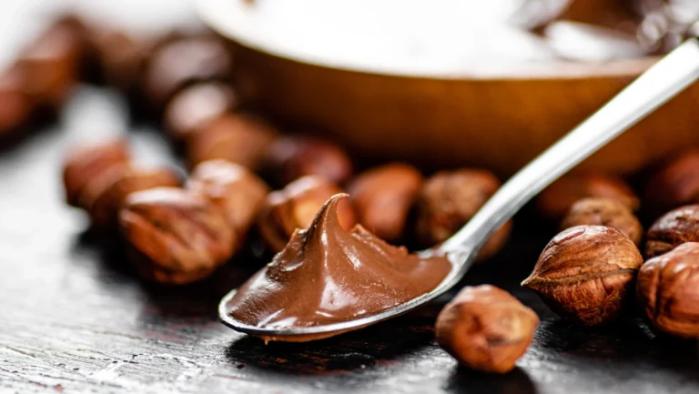 krem z orzechów laskowych