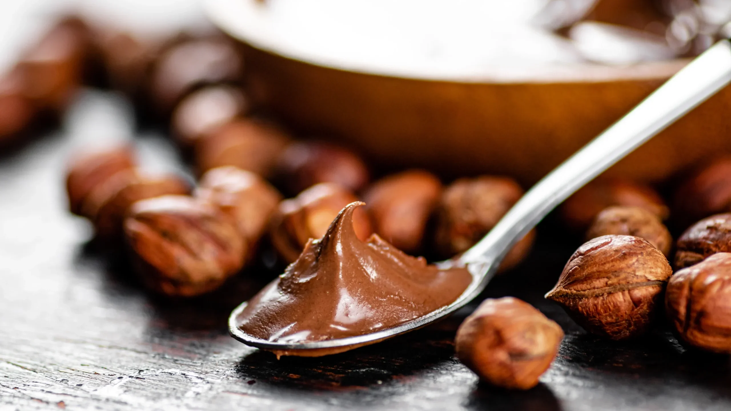 krem z orzechów laskowych